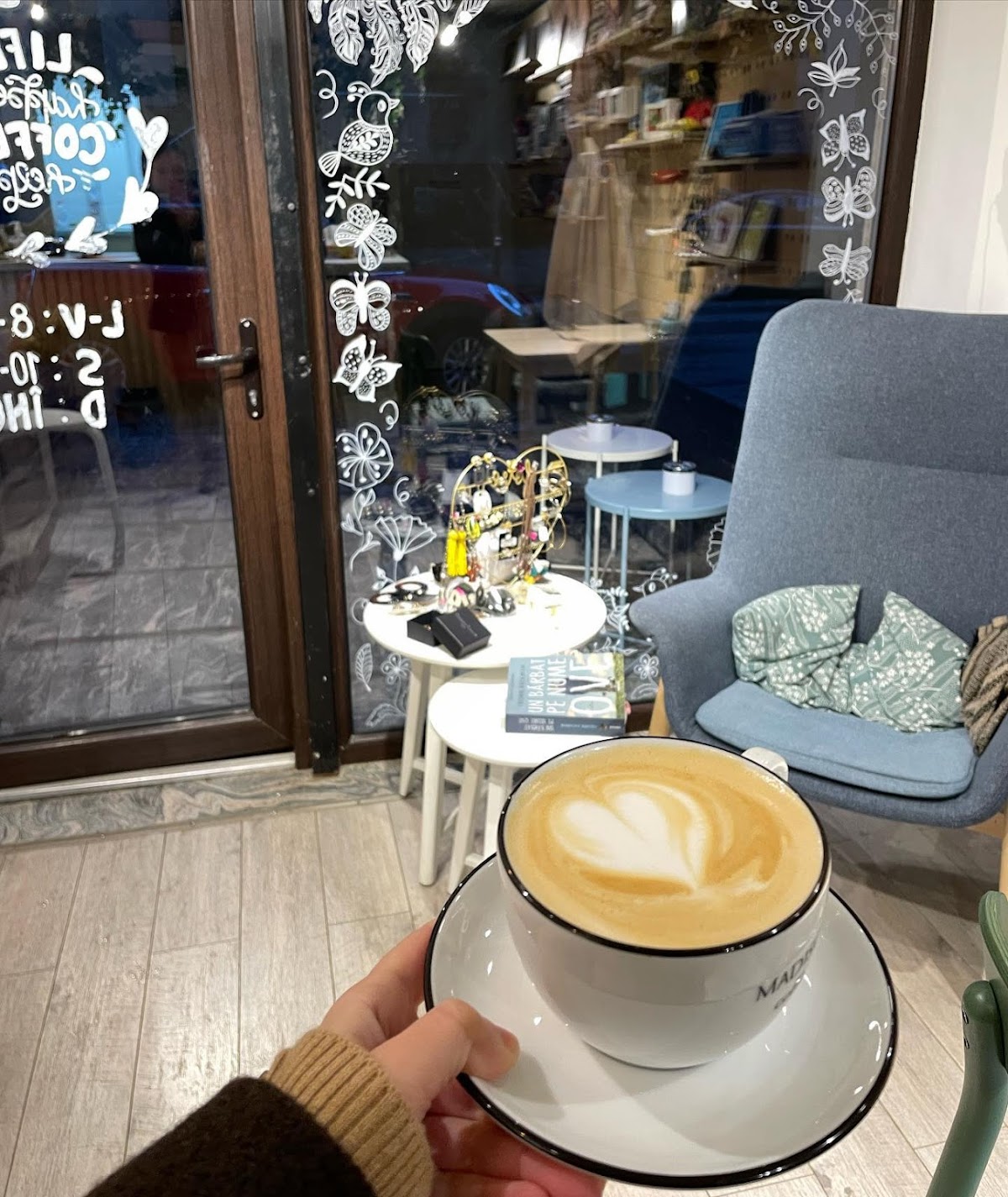 13 - Cafenea cu Poezie - Specialty Coffee photo 11