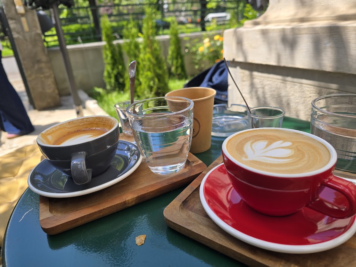 232 Specialty COFFEE SHOP photo 5