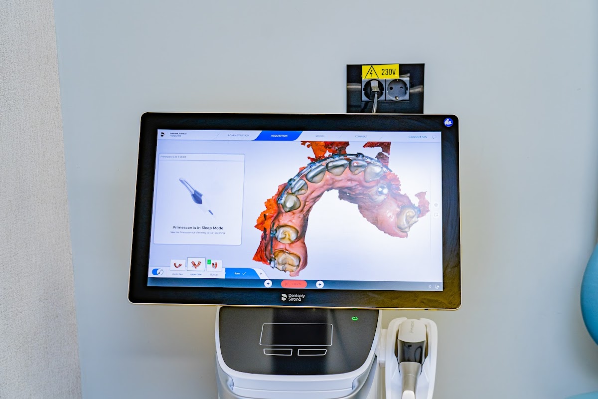 CLINICA 32 Digital Implant Center photo 7